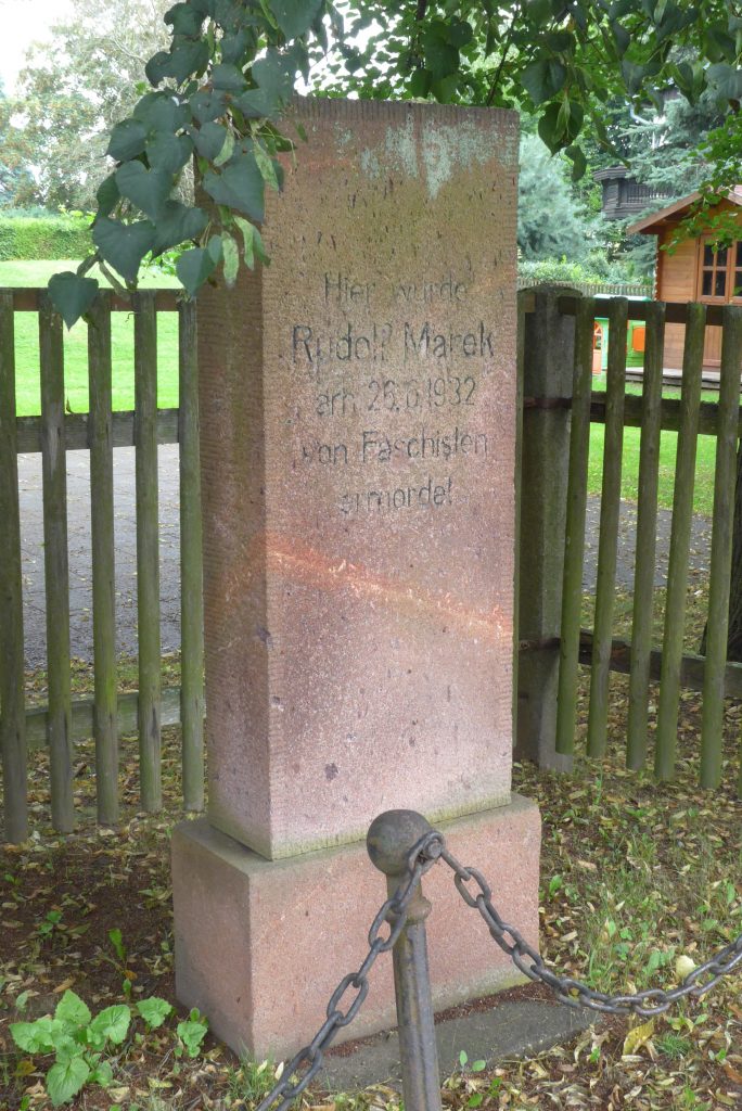 Gedenkstein für Rudolf Marek in Rußdorf (Stephan Weingart, 2016)