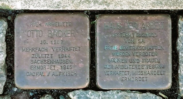 Stolpersteine für Otto Bäcker und Haus der Arbeit in der Siegener Sandstraße 20
