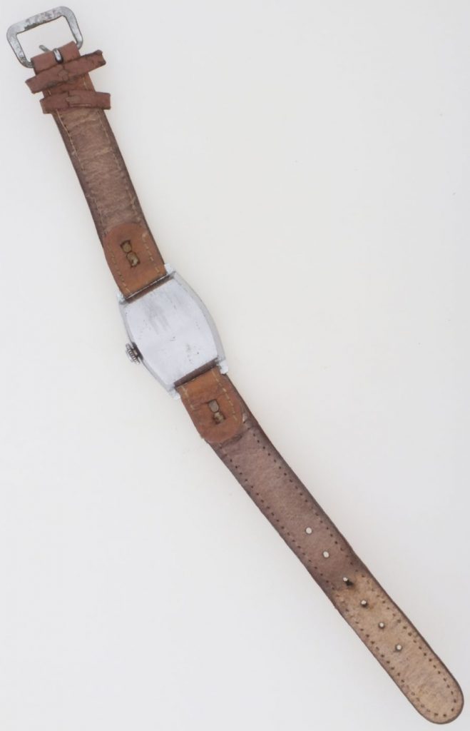 Armbanduhr von Otto Rehschuh, zurückgelassen in der Effektenkammer vom KZ Neuengamme